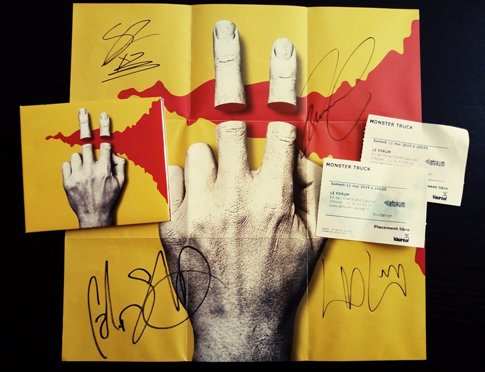Tusk 2 signatures